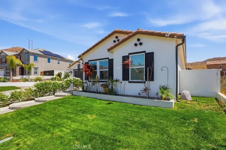 7528 Haystack Loop, Riverside, California 92507