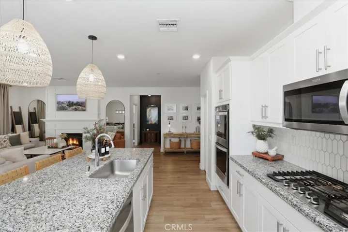 7528 Haystack Loop, Riverside, California 92507