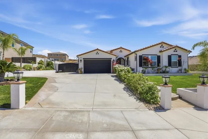 7528 Haystack Loop, Riverside, California 92507