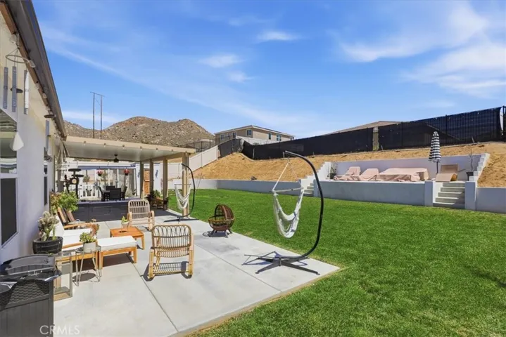 7528 Haystack Loop, Riverside, California 92507