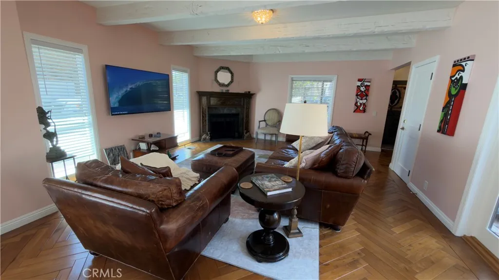 327 Aster, Laguna Beach, California 92651 — photo 5