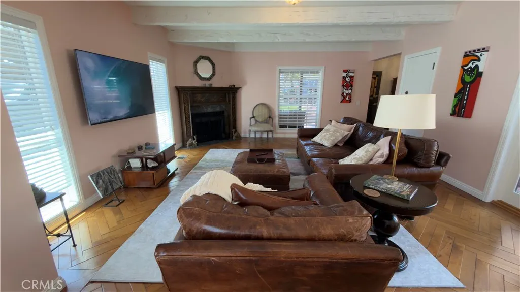 327 Aster, Laguna Beach, California 92651 — photo 4