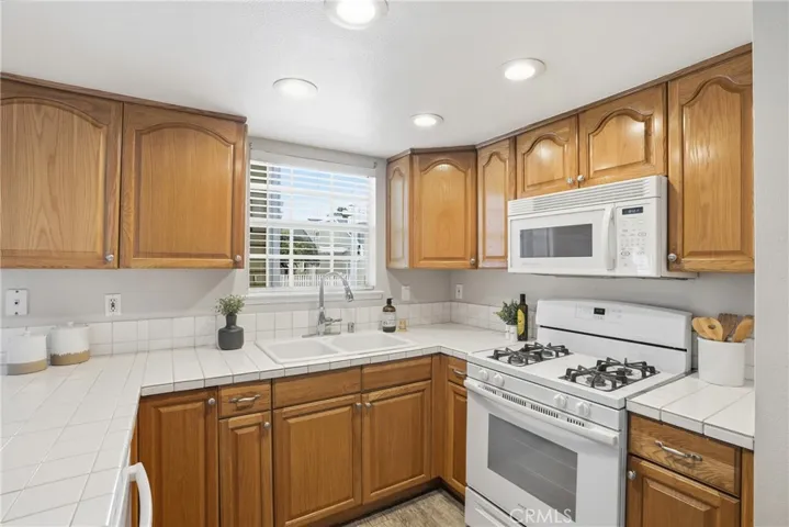 802 Del Rey, Santa Maria, California 93454