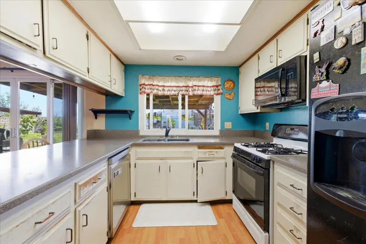 15-Kitchen (1)