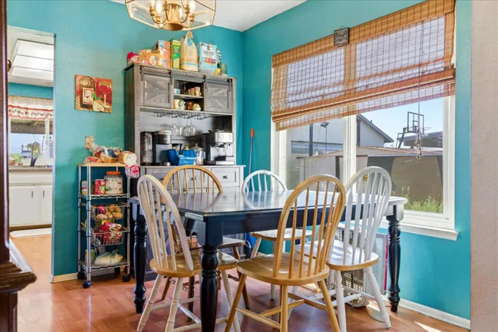 19-Dining-Room