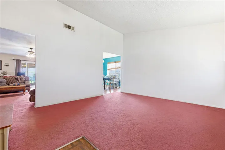 08-Family-Room