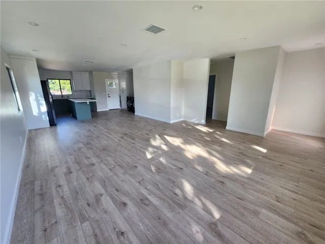 9033 Lindley Avenue, Northridge, California 91325