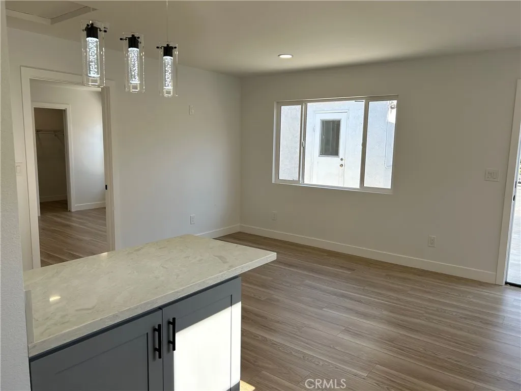 Back House Living area and breakfast bar