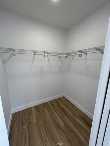 BH Walk in closet