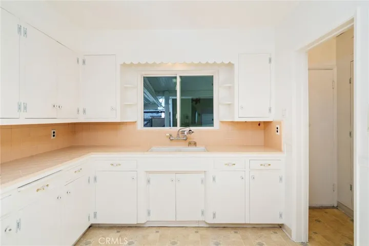 Lots of storage and counter space