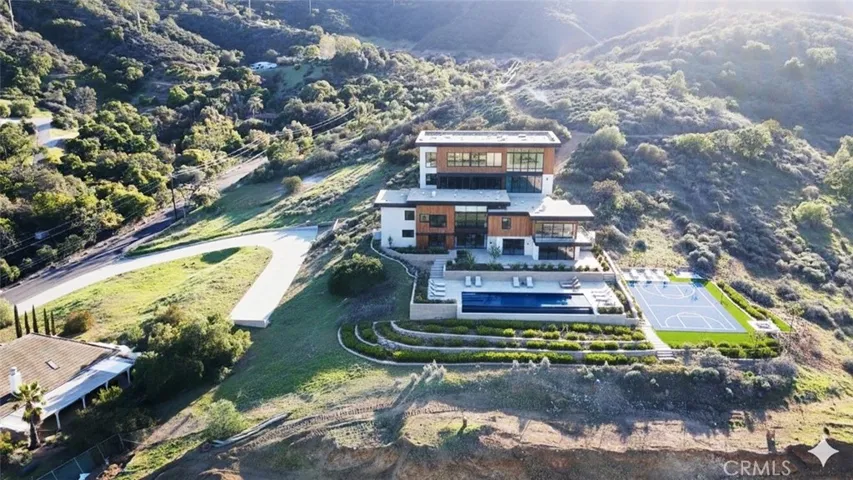 Luxury estate Ai concepts