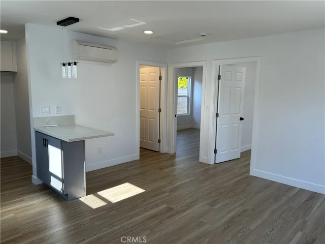 Back House Living area and breakfast bar