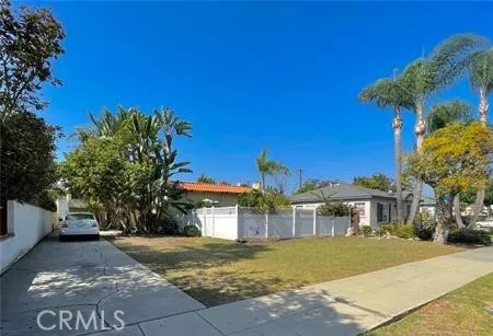 1451 Roycroft Avenue 1, Long Beach, California 90804