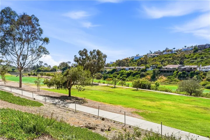 106 Avenida Mesita 22, San Clemente, California 92673