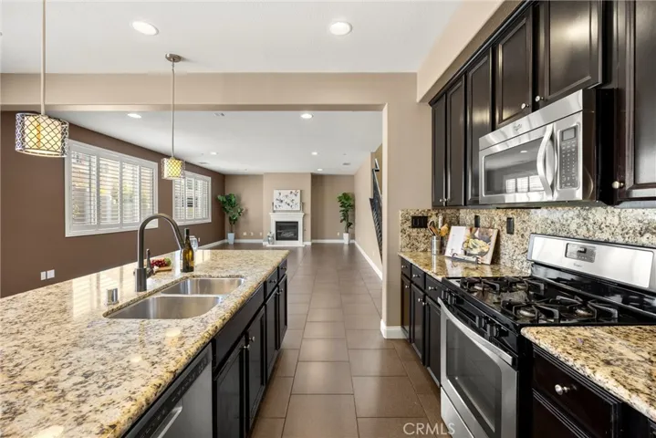15996 Cascade, Fontana, California 92336