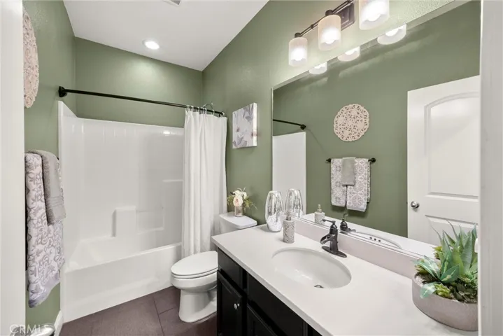 15996 Cascade, Fontana, California 92336