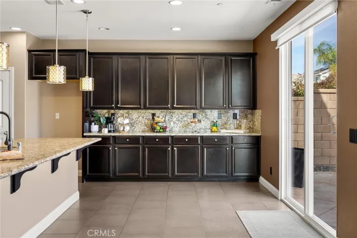 15996 Cascade, Fontana, California 92336