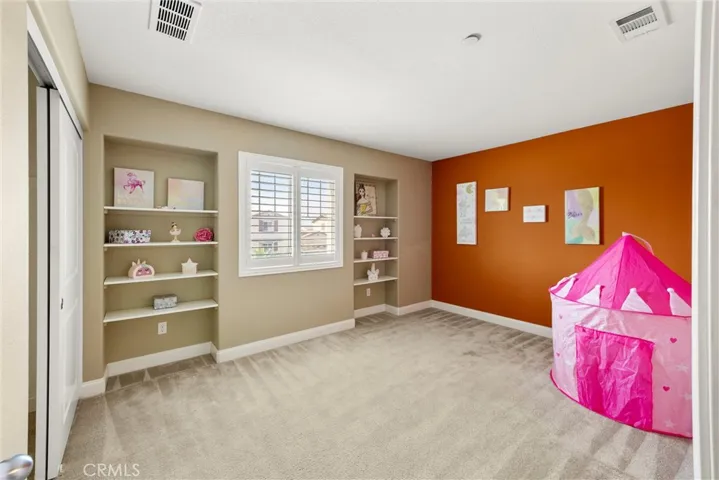 15996 Cascade, Fontana, California 92336