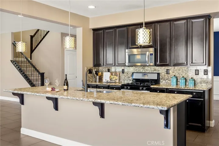 15996 Cascade, Fontana, California 92336