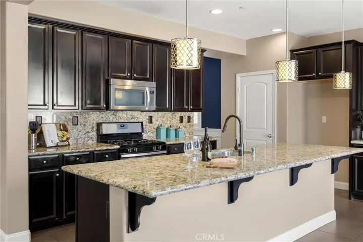 15996 Cascade, Fontana, California 92336
