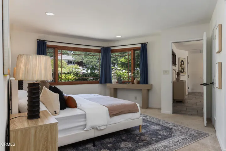 2136SunnybankDr-92