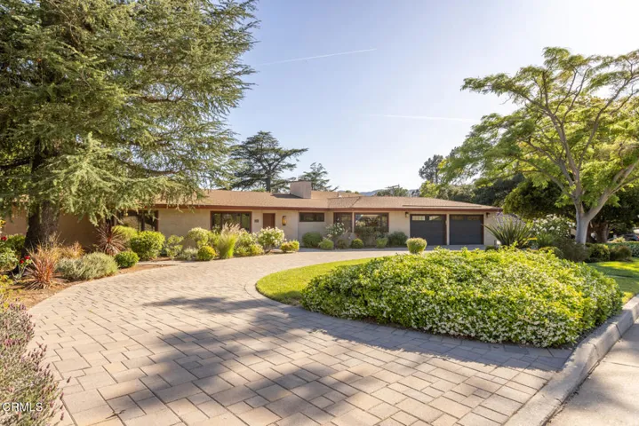 2136SunnybankDr-03
