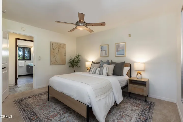 2136SunnybankDr-120