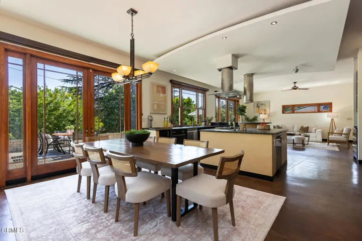 2136SunnybankDr-46