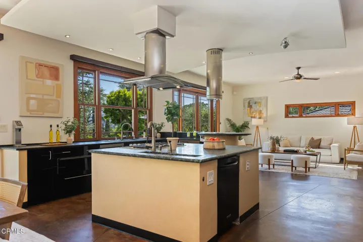 2136SunnybankDr-55