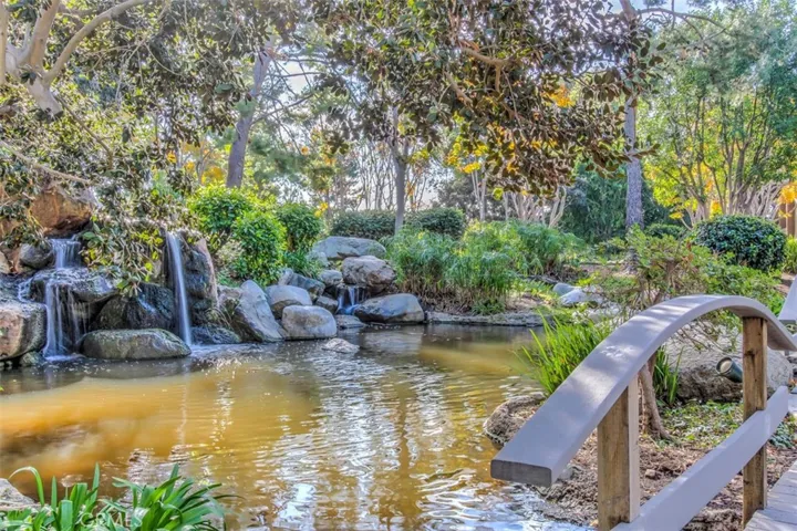 Community Grounds – Waterfalls and landscaped grounds.
