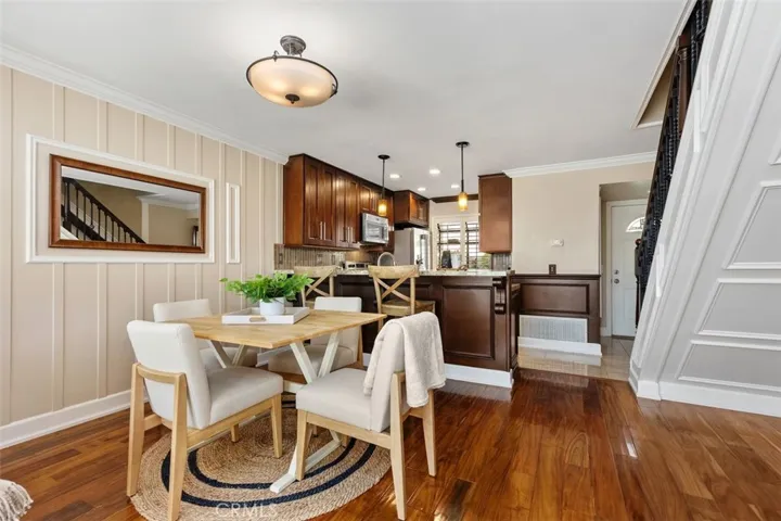 Dining Room – Dining room is in between the living room and kitchen for at home meals.
