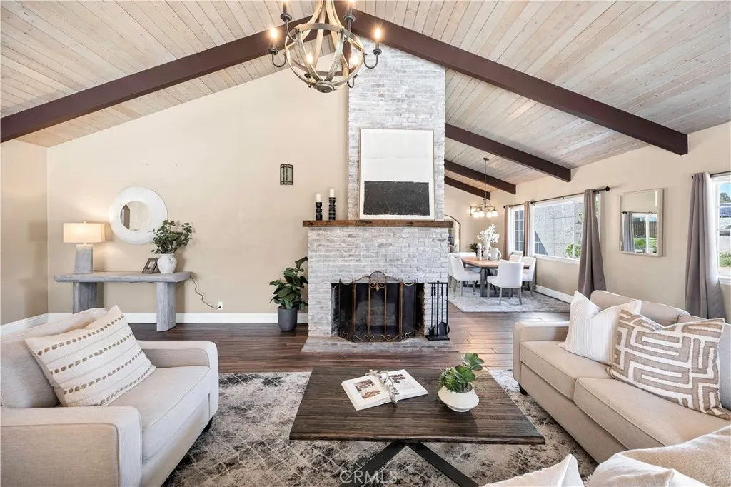 Formal Sitting room with fireplace