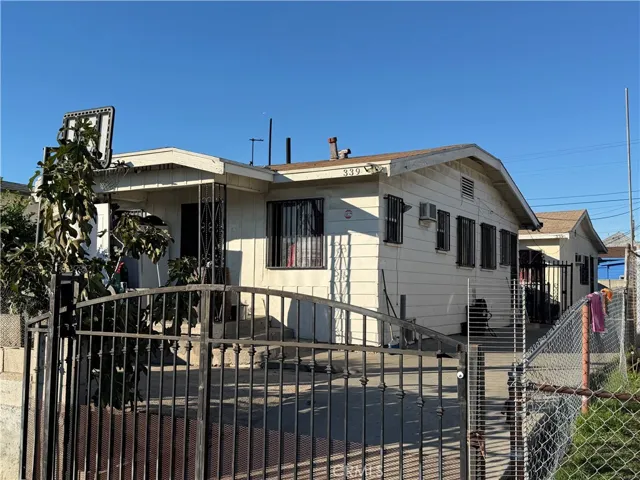 339 E. 65th . LA CA