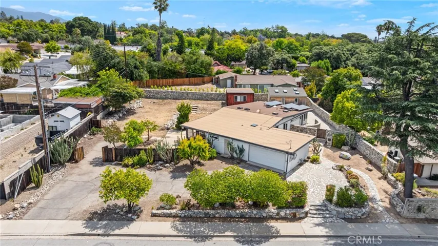 1690 N Mills, Claremont, California 91711