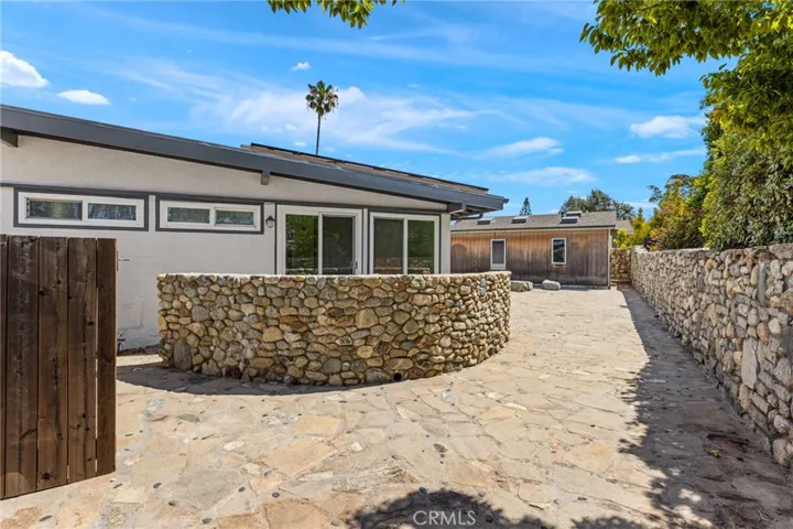 1690 N Mills, Claremont, California 91711