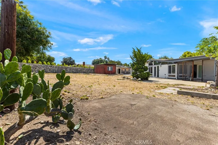 1690 N Mills, Claremont, California 91711