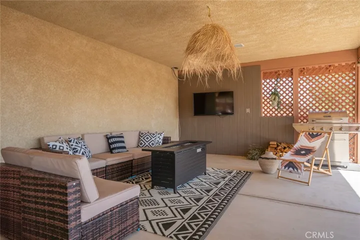 7379 Chippewa Trail, Yucca Valley, California 92284