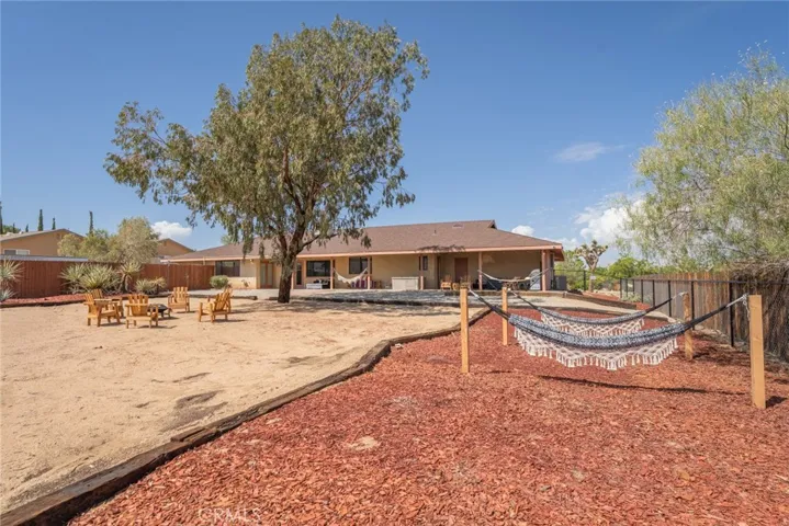 7379 Chippewa Trail, Yucca Valley, California 92284