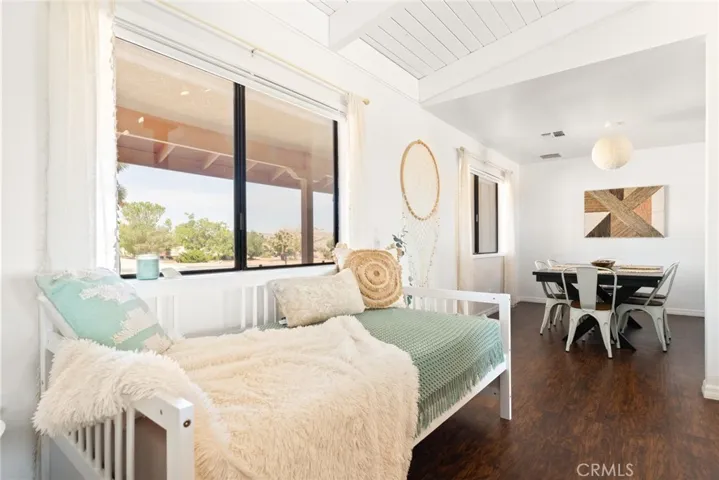 7379 Chippewa Trail, Yucca Valley, California 92284