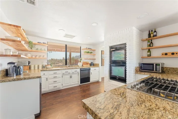 7379 Chippewa Trail, Yucca Valley, California 92284