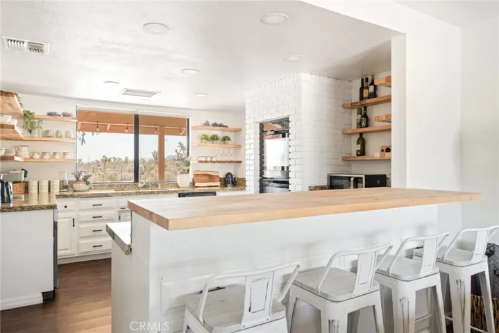 7379 Chippewa Trail, Yucca Valley, California 92284