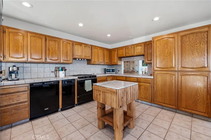 3156 Hillside Court, Kelseyville, California 95451
