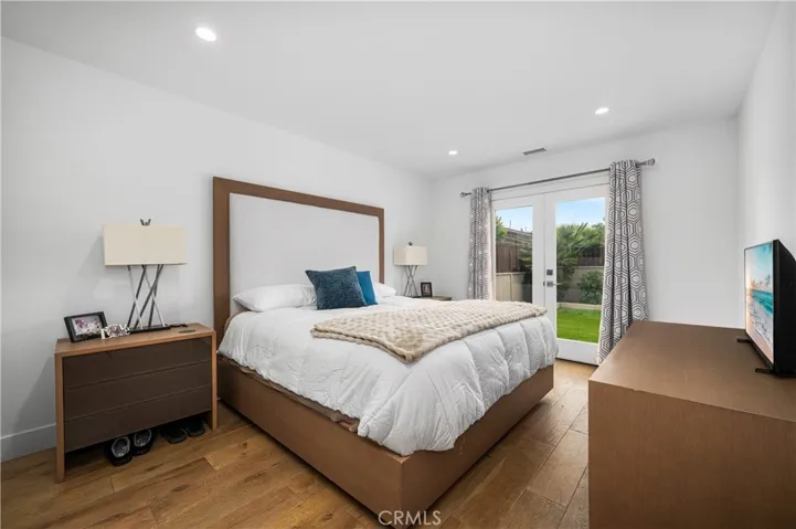 3945 Gondar Avenue, Long Beach, California 90808