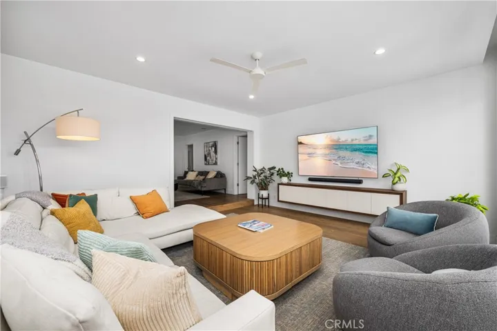 3945 Gondar Avenue, Long Beach, California 90808