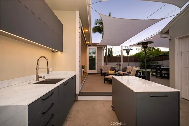 3945 Gondar Avenue, Long Beach, California 90808