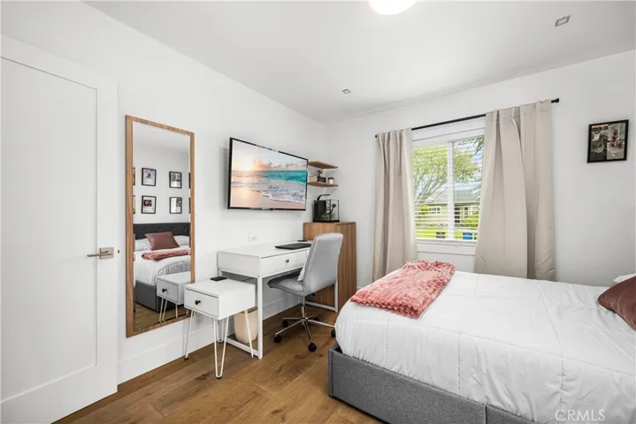 3945 Gondar Avenue, Long Beach, California 90808