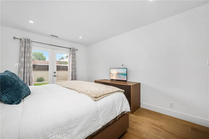 3945 Gondar Avenue, Long Beach, California 90808