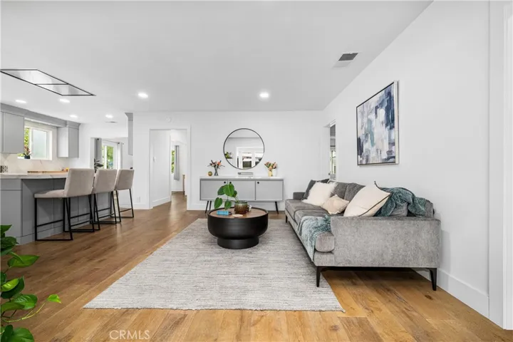 3945 Gondar Avenue, Long Beach, California 90808