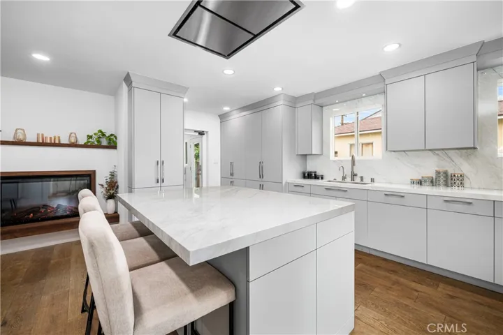 3945 Gondar Avenue, Long Beach, California 90808