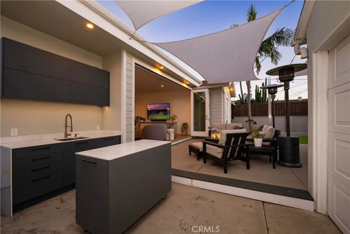 3945 Gondar Avenue, Long Beach, California 90808